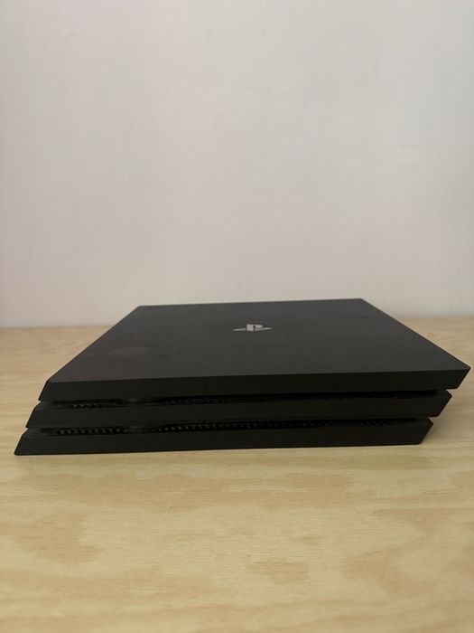 Playstation 4 PRO 1TB