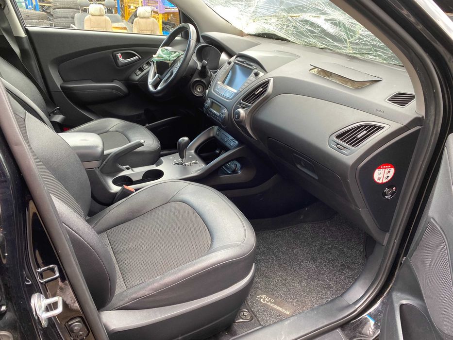 dezmembrez Hyundai ix 35 , 2.0 CRDi 4X4/haion ix 35/ usa spate ix 35/