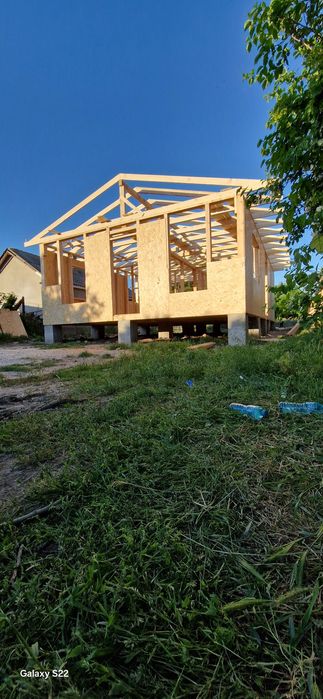 Construim Căsuțe Lemn, Terase, Foișoare și Case de Locuit
​Căutați un spațiu de relaxare sau o locuință permanentă? Realizăm construcții din lemn de î