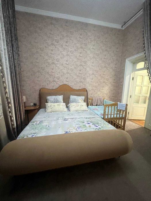 Изза кучаси. 6 сотихда 7 хонали катта оила учун зор уй сотаман.