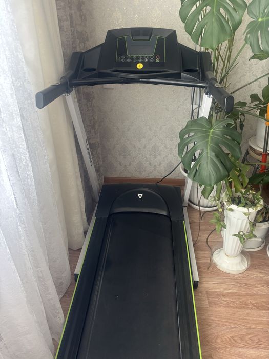 Продам беговую дорожку