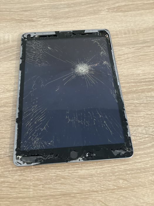 iPad generatia 5 pentru piese