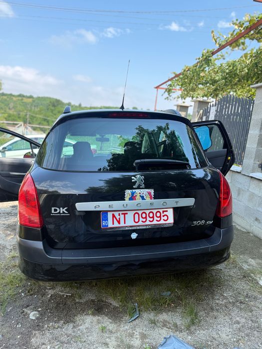 Vând Peugeot 308 2009