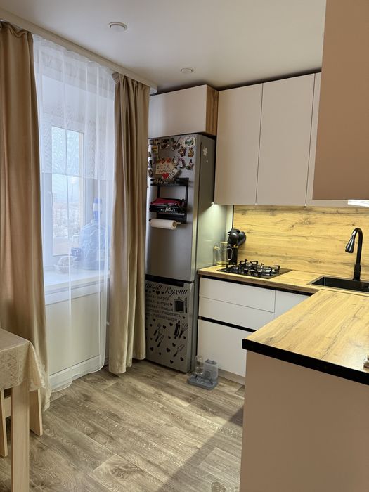 Продам 2 ком квартиру с ремонтом район 16 ленина