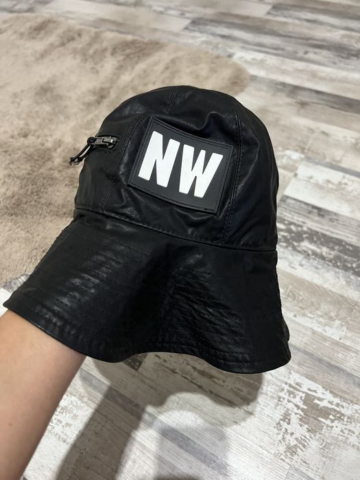 Шапка PAUSE нова