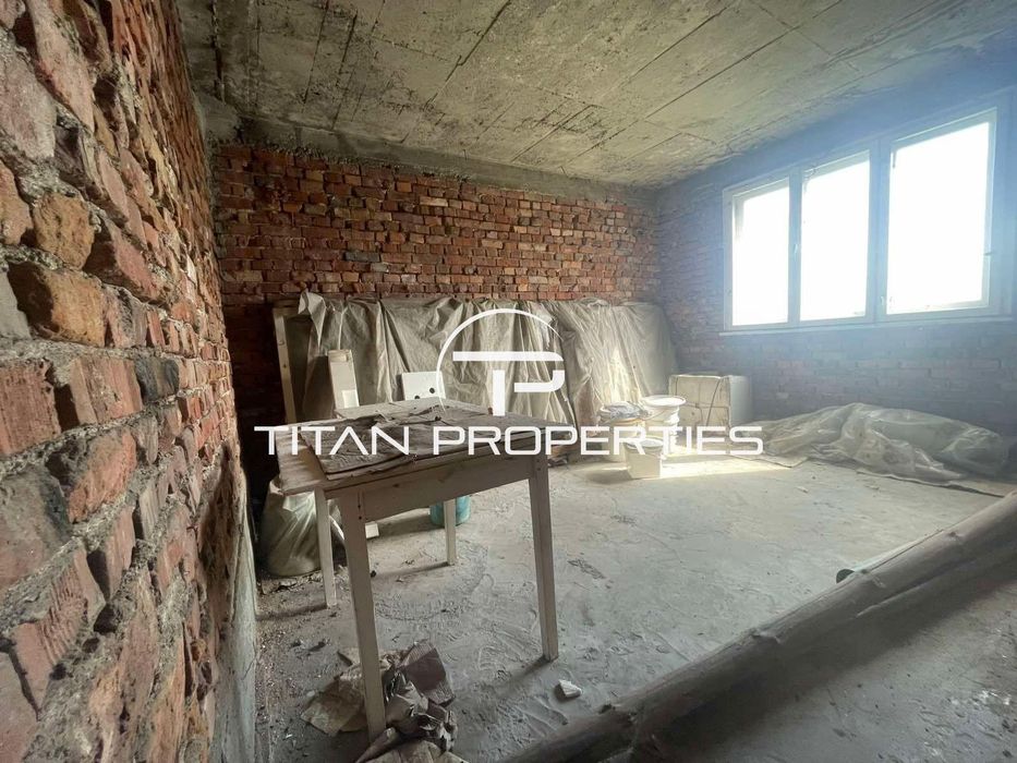 Продава се Четиристаен апартамент в Пловдив, Прослав - 352 кв.м за 232 €/кв.м - Снимка #3