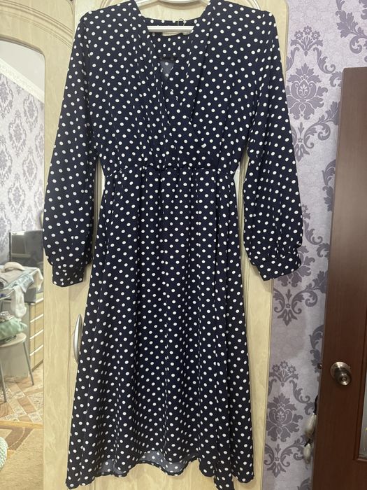 Платье с этикеткой