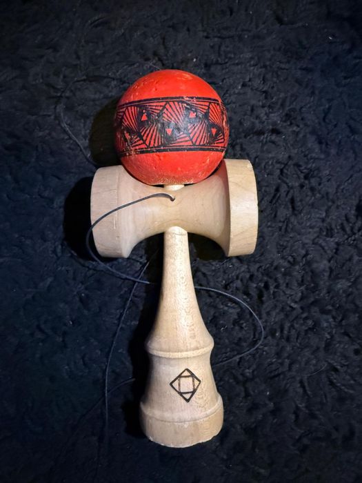 Kendama Lotus x Israel