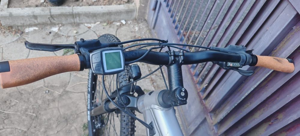 Bicicleta electrica Cube