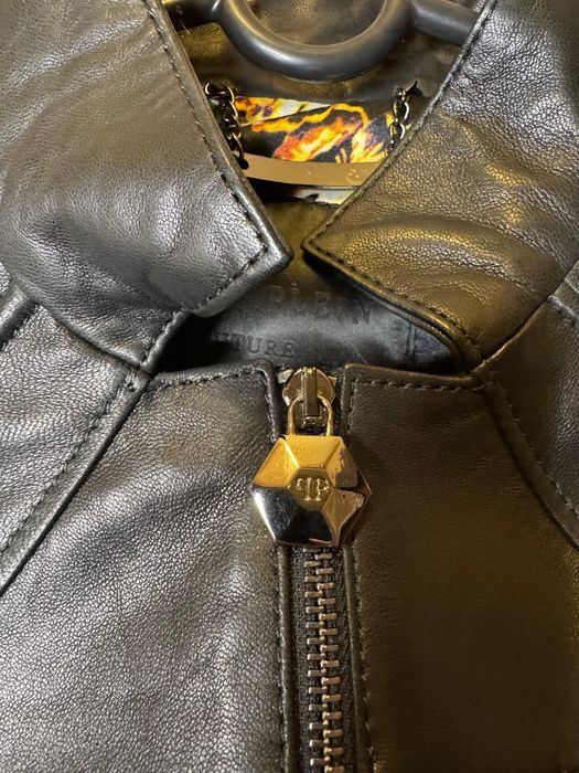 Продам кожаную куртку