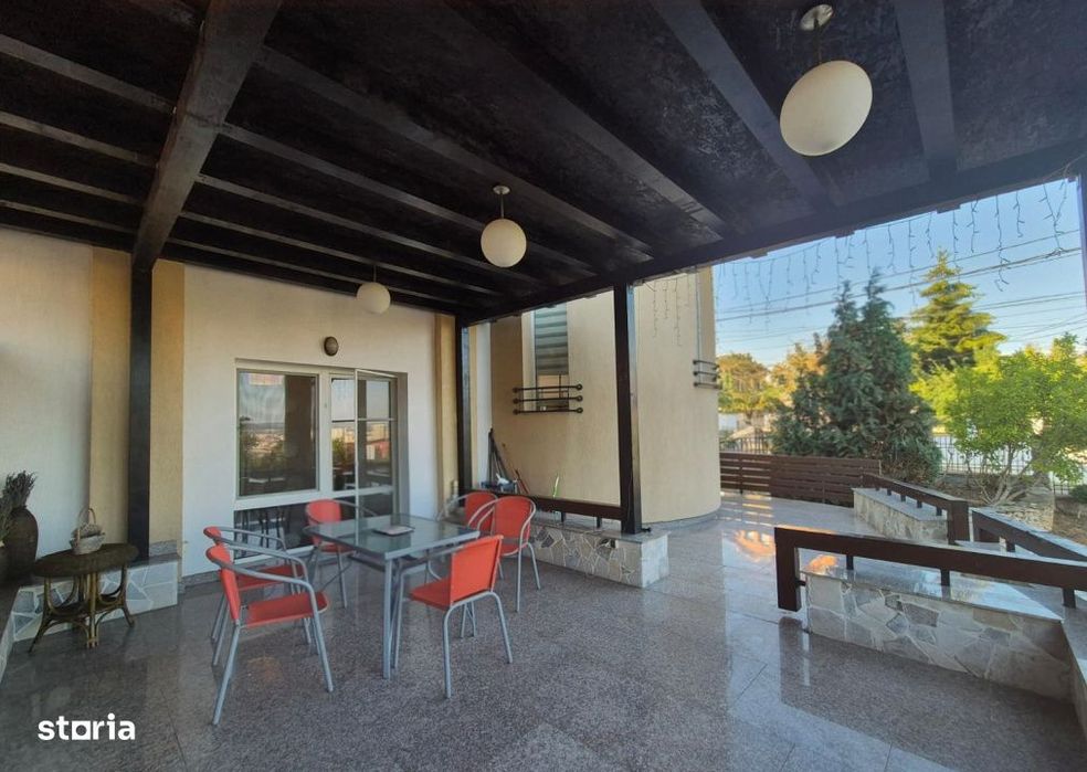 Casa individuala, garaj, 3 parcari, 210mp, gradina, Dambul Rotund