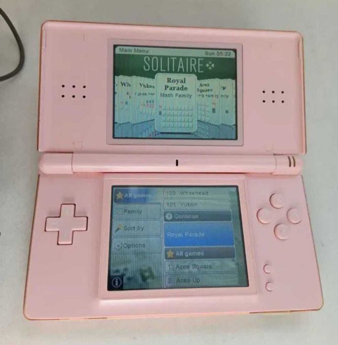 Nintendo DS lite roz, plus joc Solitaire inclus,Vechi De colectie, Rar