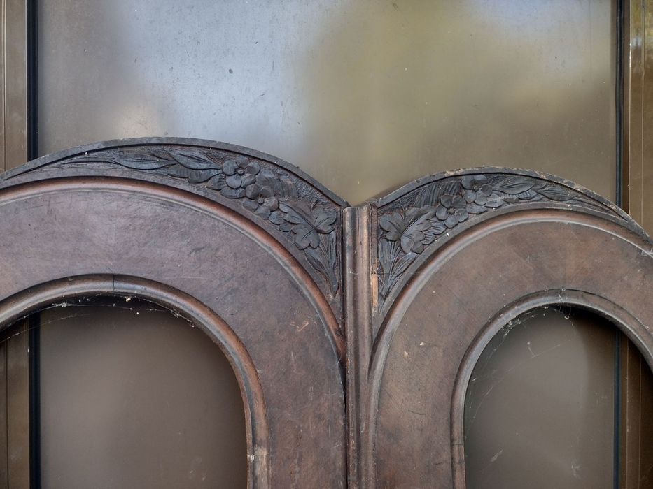 Врати от старинен гардероб / витрина