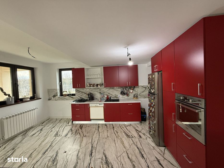 Vila Delux P+1 cu terasă și garaj + teren intravilan 783mp