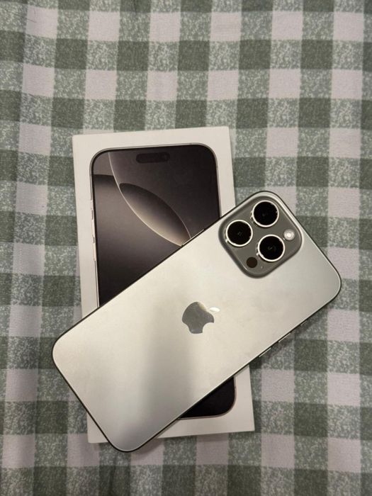 16 про Мах 256 гб 100%