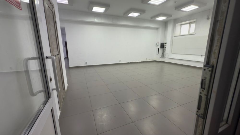 Сдам коммерческое помещение