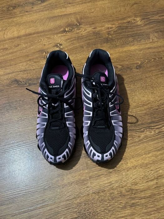 adidasi nike shox black pink