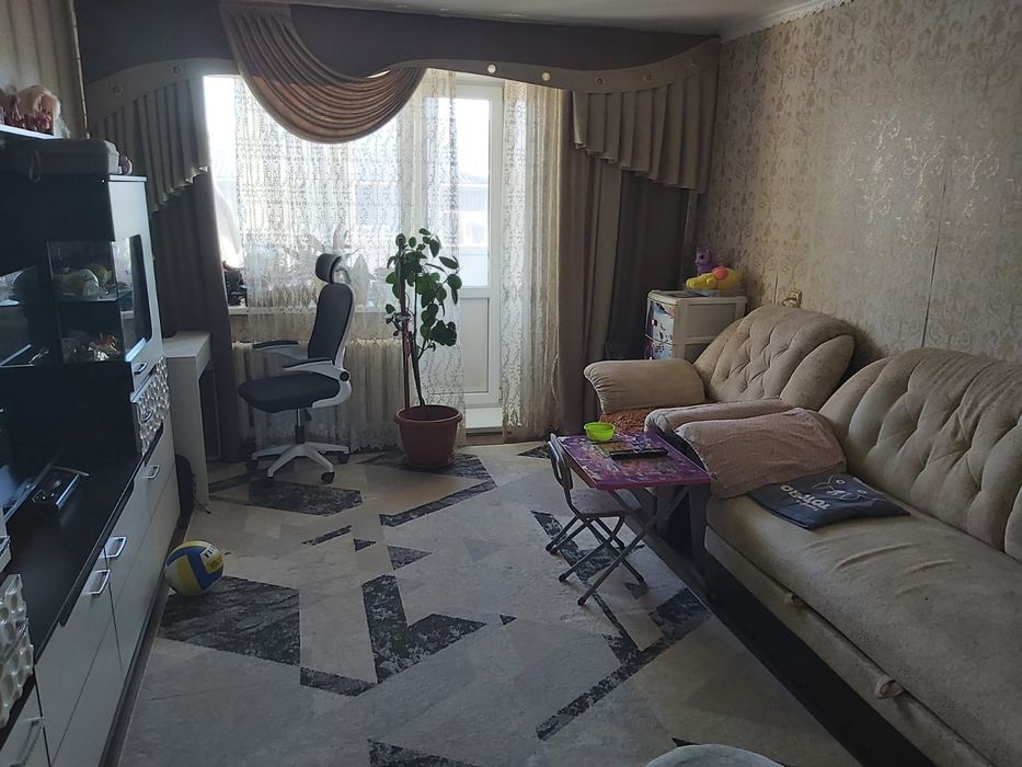 Продам 3 комн квартиру район Достык Молла