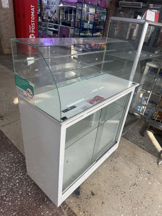 Ветрина         .