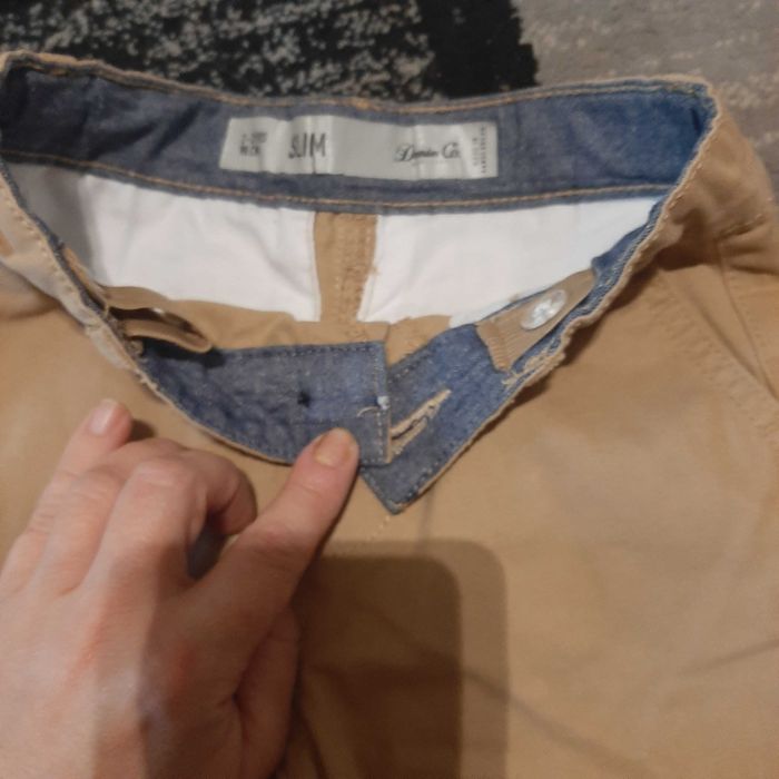 Vand pantaloni baietel matimea 98