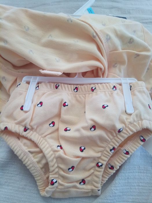 Tommy Hilfiger детски комплект за момиче нов