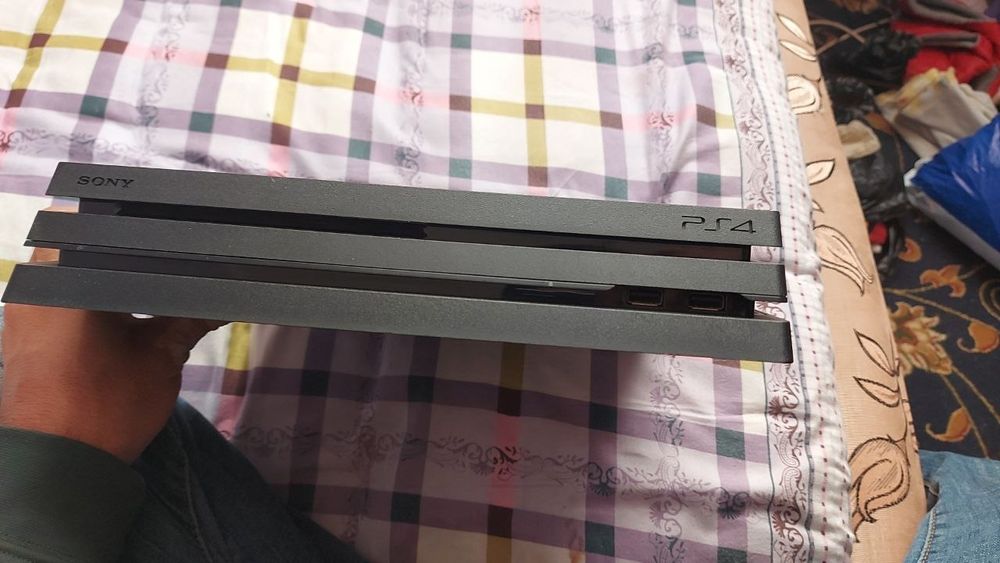 Playstation 4pro 1tb
