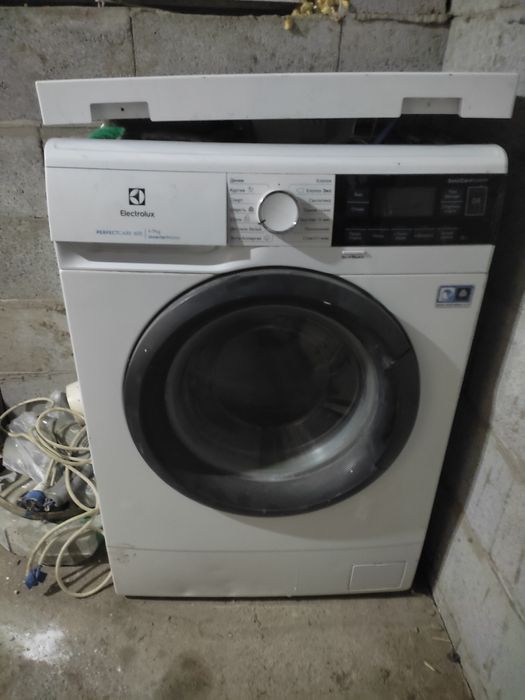 Продам Стиралку Електролюкс