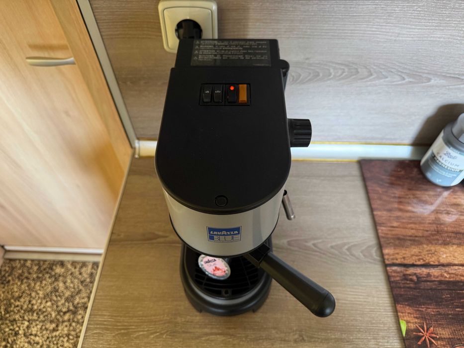 Кафемашина Lavazza Blue LB800 с капсули