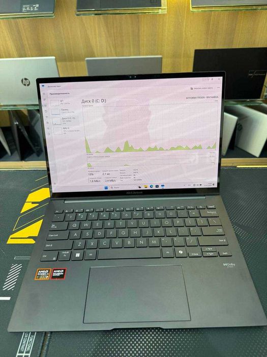 Noutbuk Asus Zenbook 14 AMD Ryzen AI 7 350 32/1TB 14.0 WUXGA IPS Senso