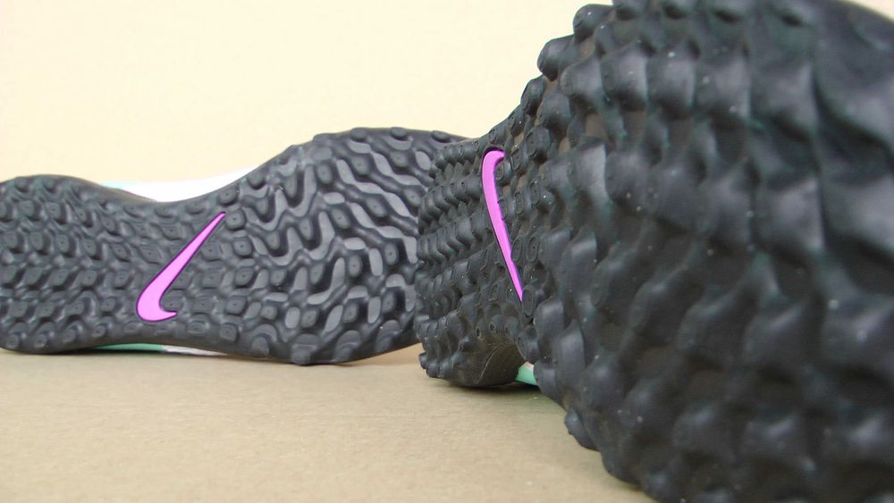 Ghete fotbal sintetic NOI Nike Phantom GX Academy marimea 40,5