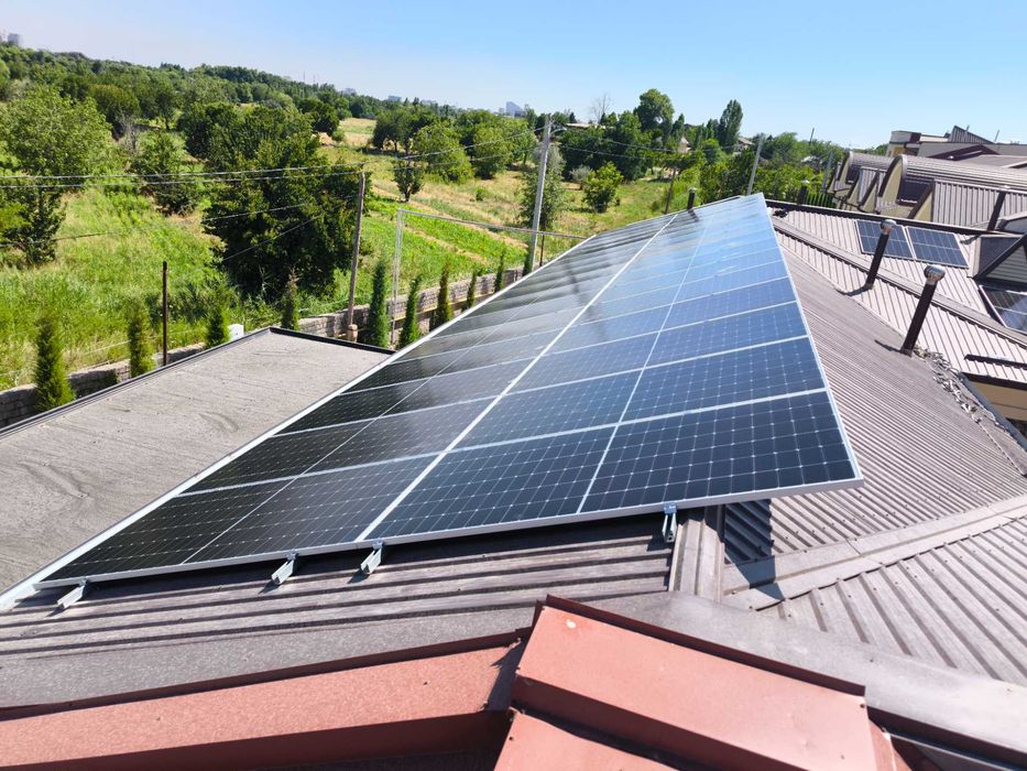 Quyosh Panellarini Sotib Oling — Elektr Energiyasini Tejash