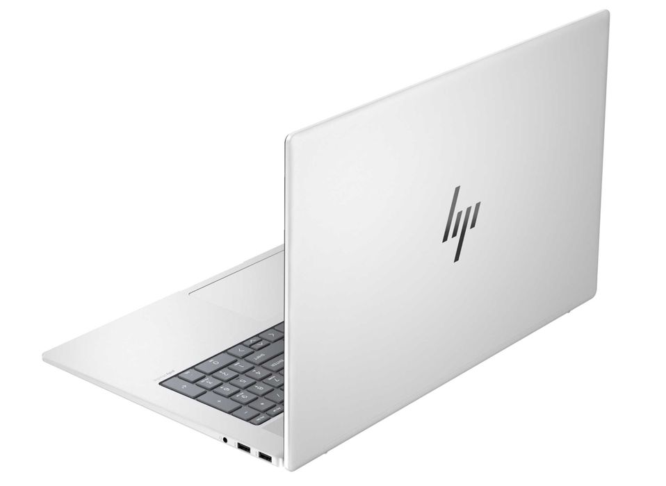 новый HP Envy 17.3" Ultra 7 32Gb 1Tb RTX 3050