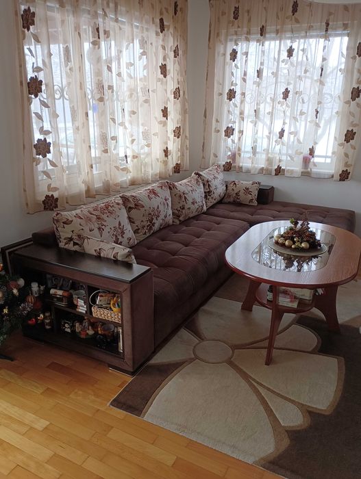 Ъглов диван - десен ъгъл - ляв подлакътник