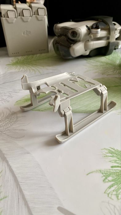 Квадрокоптер Дрон DJI Mini 4 Pro Fly More Combo Plus (DJI RC 2) белый