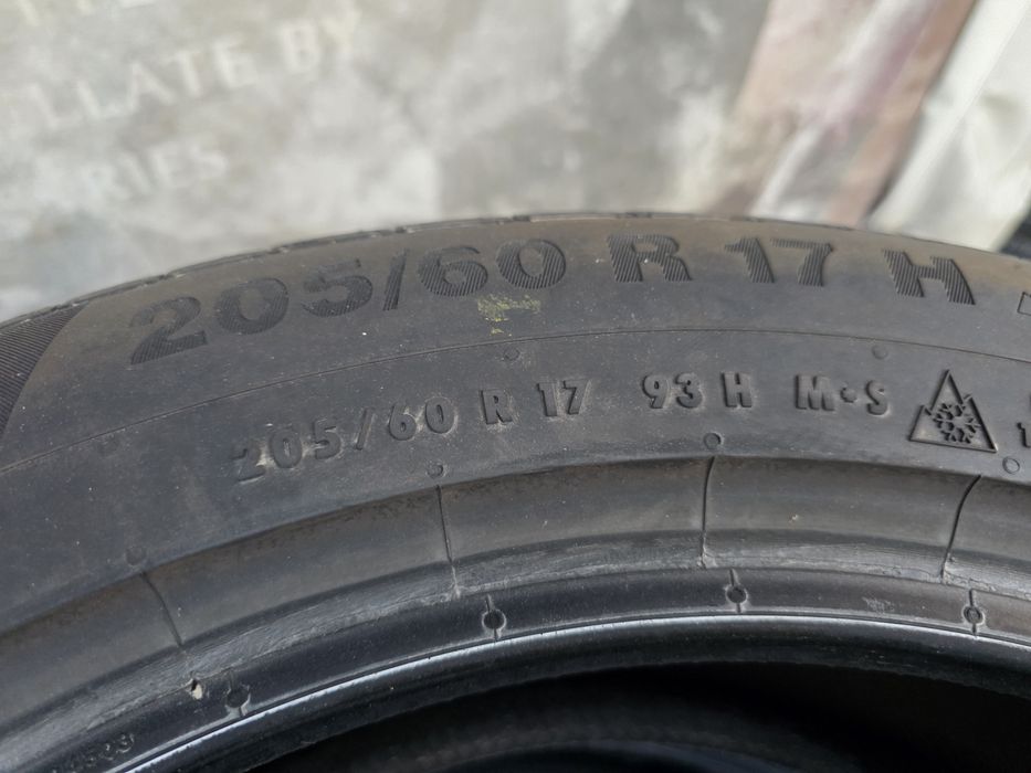 4бр Зимни гуми 205 60 17 - Continental