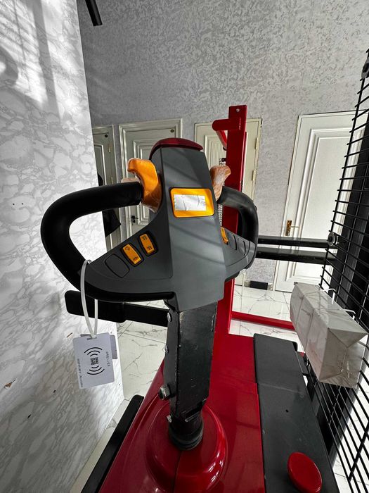 Ruchnoy Shtabeler / Ruchnoy Roxli / Shtablyor / Transpallet  SAAB