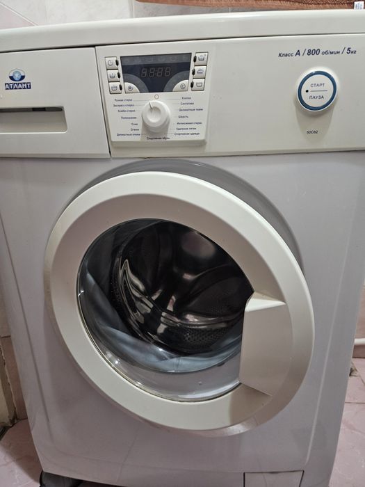 Продам на запчасти стиральную машинку