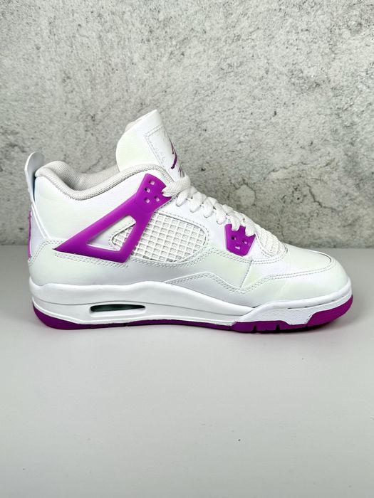 Jordan 4 Retro Hyper Violet