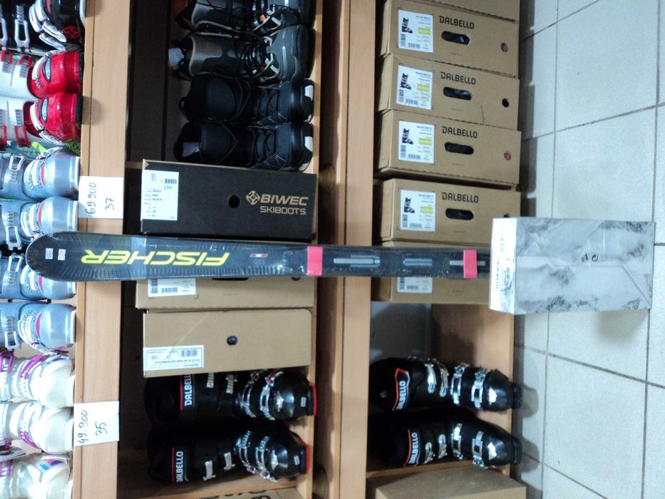 Новые лыжи для подростков FISCHER м-ль RC4 RACE 130 см с кр FJ7AC GW