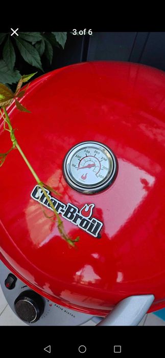 Grill pe gaz Char-Broil