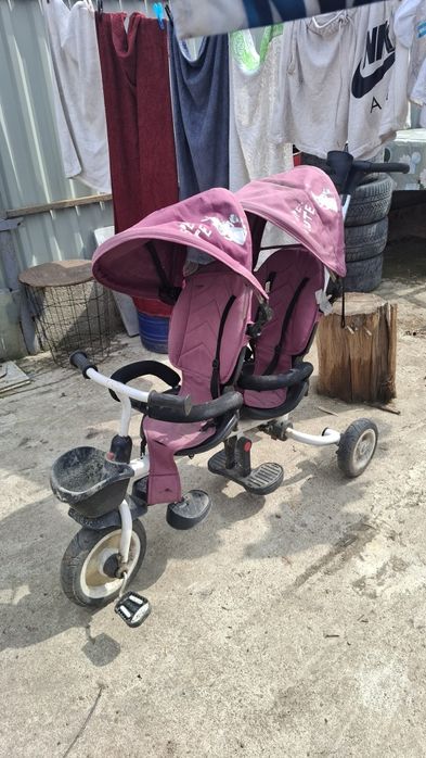 Vand cărucior pentru copii