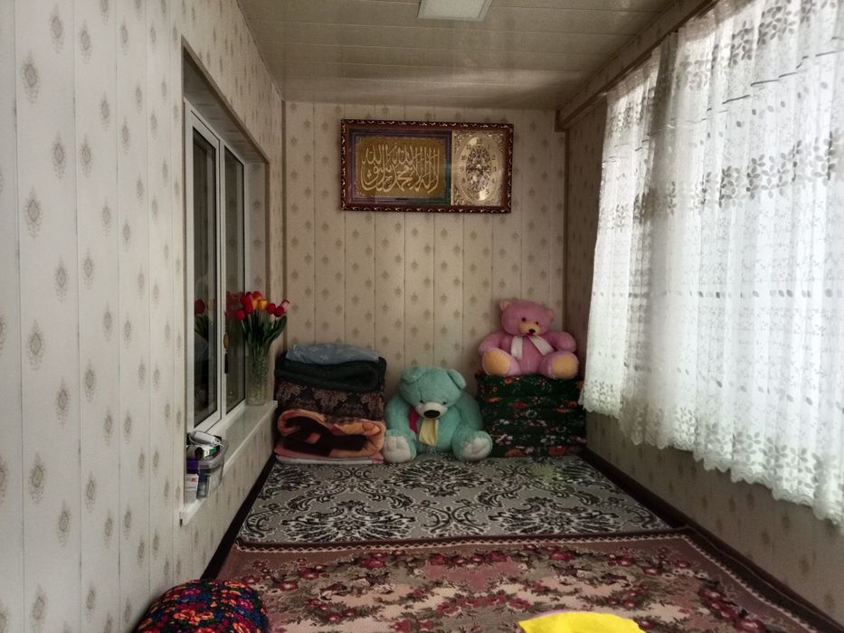 3-х комнатная квартира в чирчике 10микр.