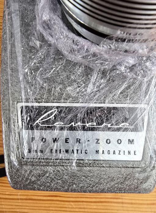 Ретро камера - Revere Model 119 8mm Power Zoom