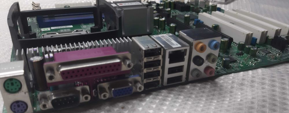 KIT Placa SERVER Tower SuperMicro C2SBA+ Refurbished