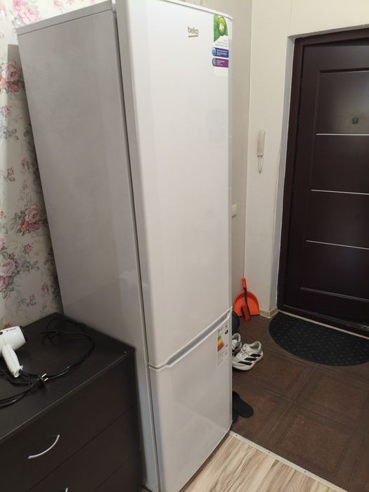 Продам холодильник  Beko CS 332020