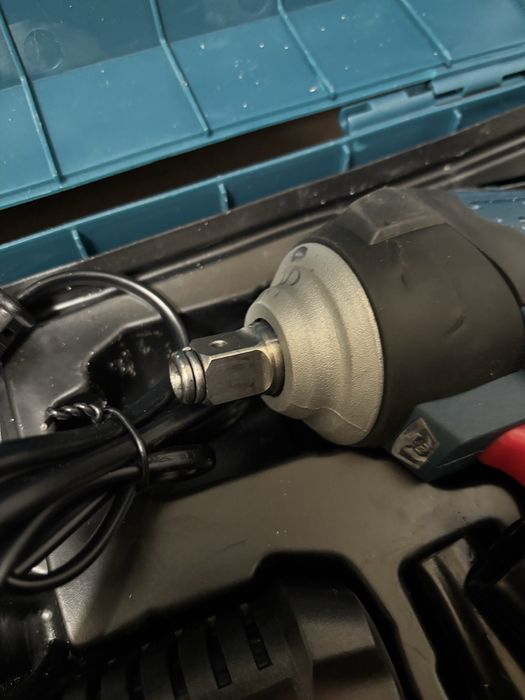 Bormasina isurubat impact Bosch Pro Core 30V