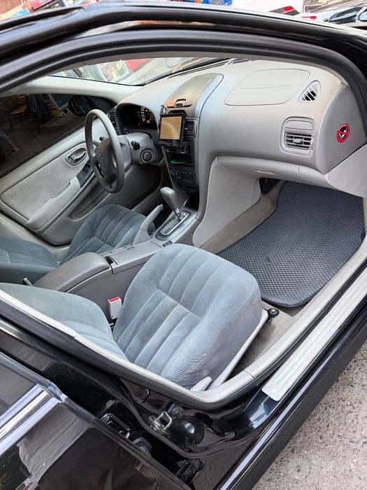 Nissan Maxima a33
