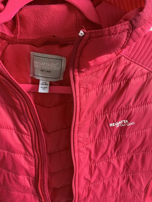 Vând geacă fete 9-10 ani