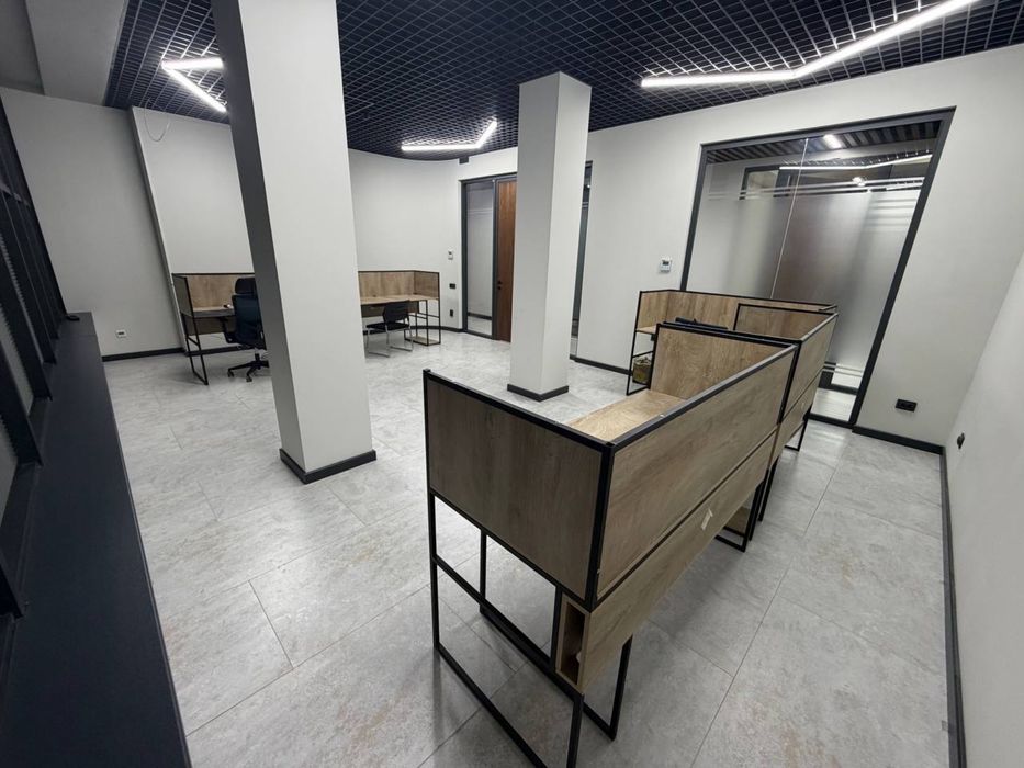 Сдается в аренду современный офис 250 м² в бизнес-центре MINOR