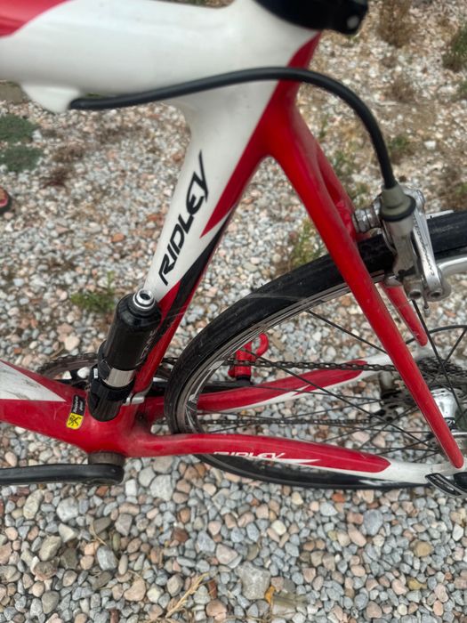 Bicicleta  curse din carbon